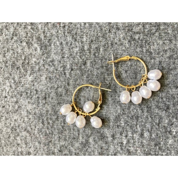 Vintage Style Pearl Drop Earrings Matte Gold Teardrop Dangle Earrings for Women - Picture 5 of 5